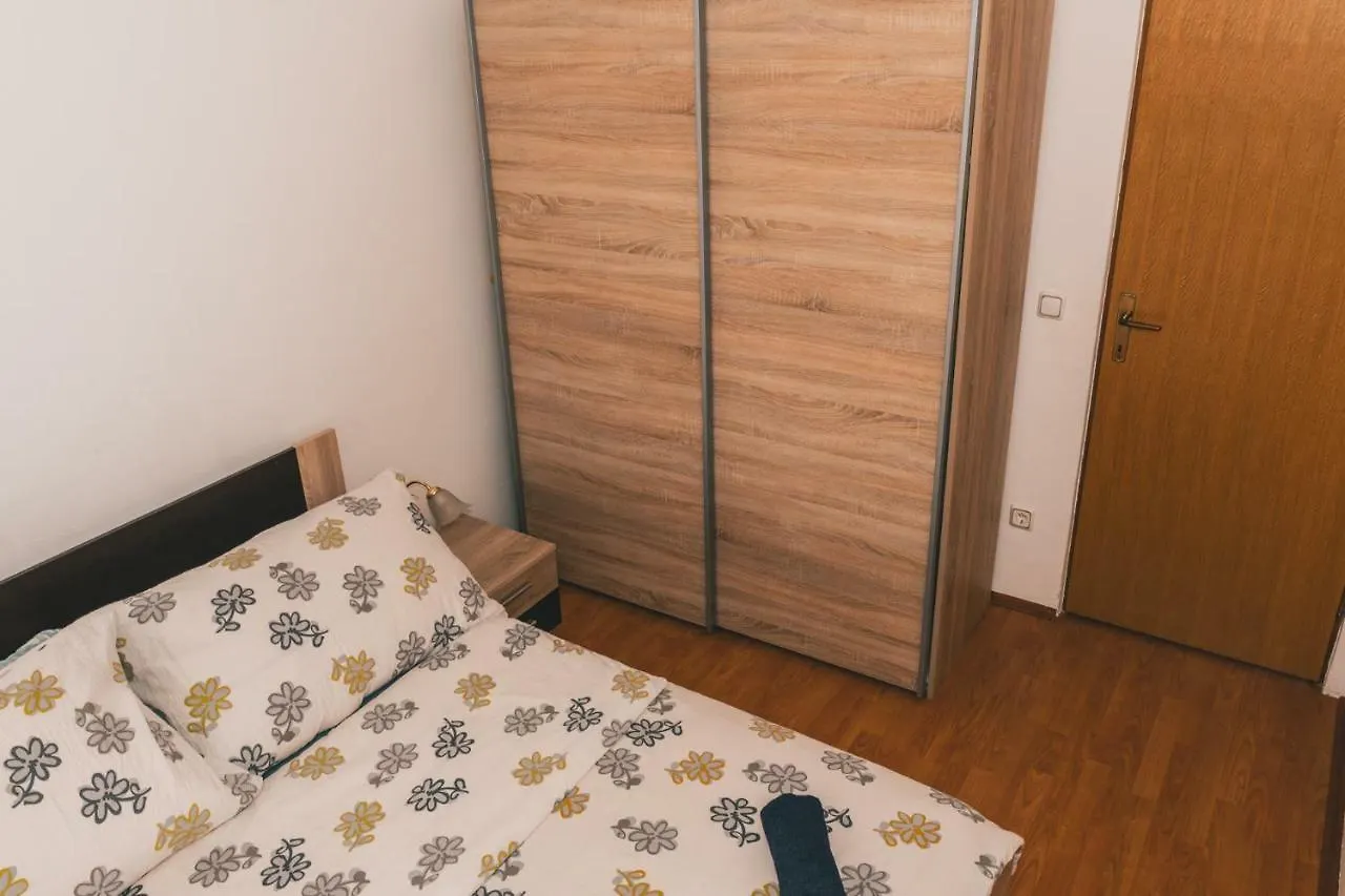 Apartments Micic ロヴラン